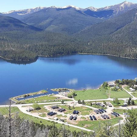 Terra Nova Cabins ウェスト・イエローストーン エクステリア 写真